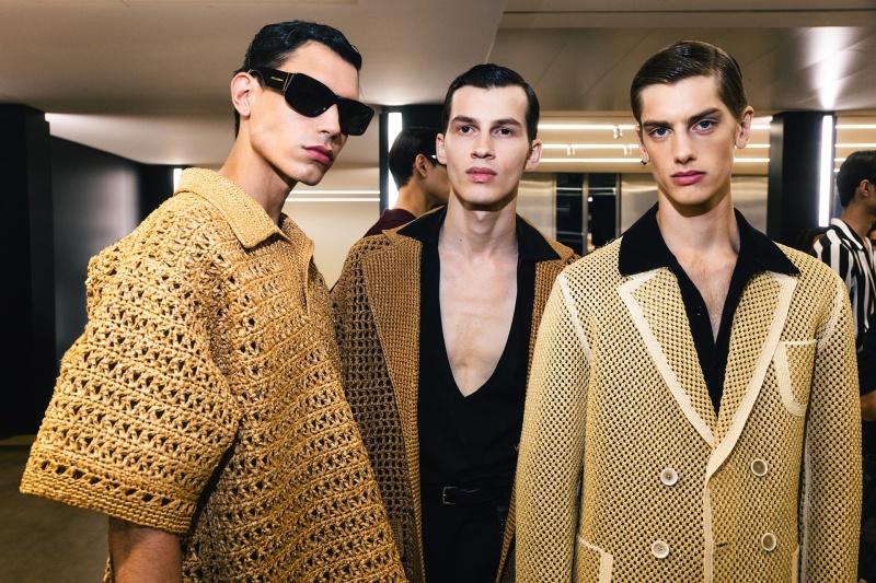 dolce-and-gabbana-men-spring-summer-2025-fashion-show-backstage-09(1).jpg