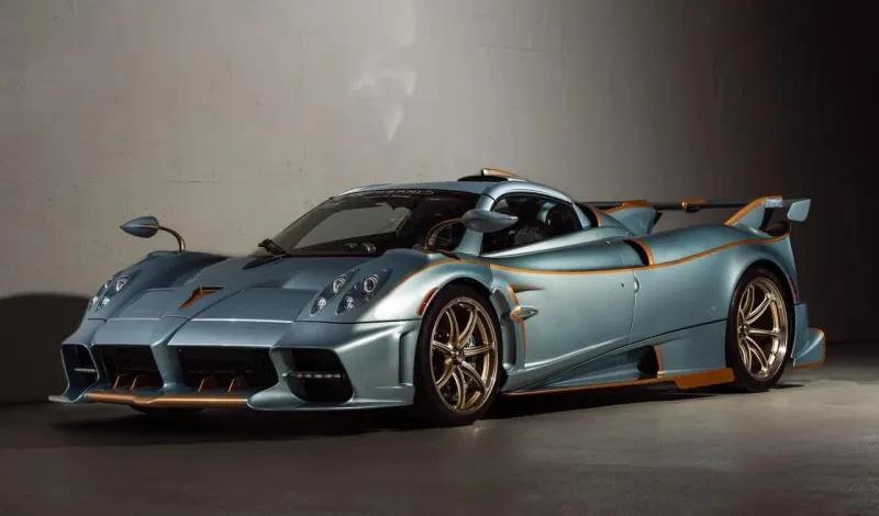 Worlds-First-Pagani-Imola-Roadster-delivery-Miami-1.jpg.png