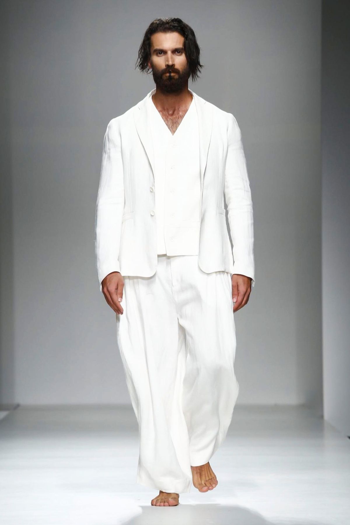 Arab-Fashion-Week-Mens---10.jpg