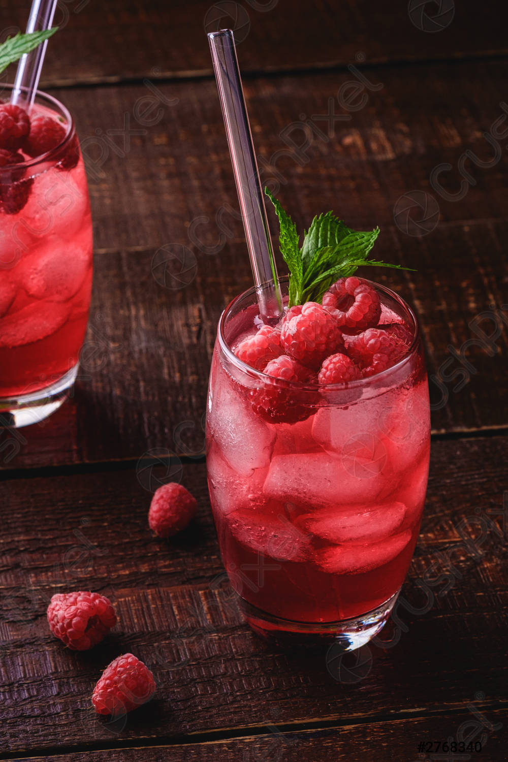 fresh-ice-cold-berry-juice-2768340.jpg