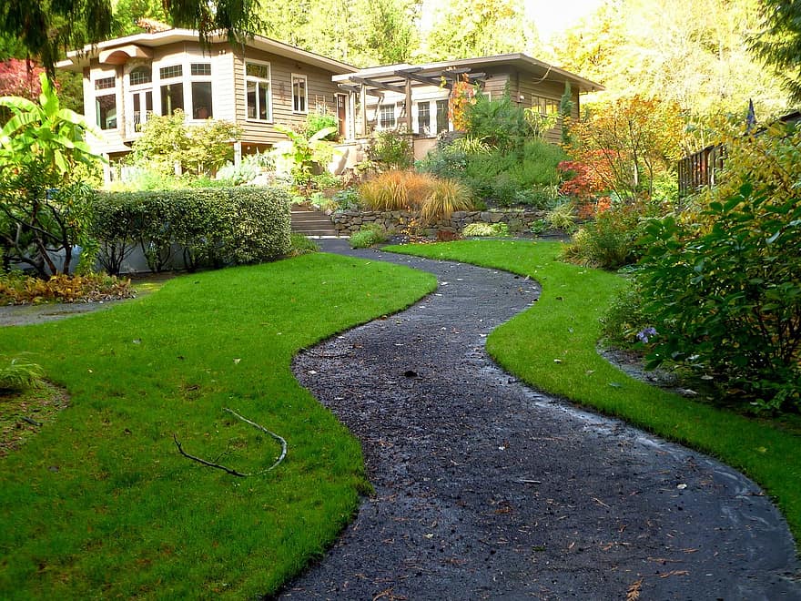 home-landscape-yard-lawn-garden-path-grass-house-residence.jpg